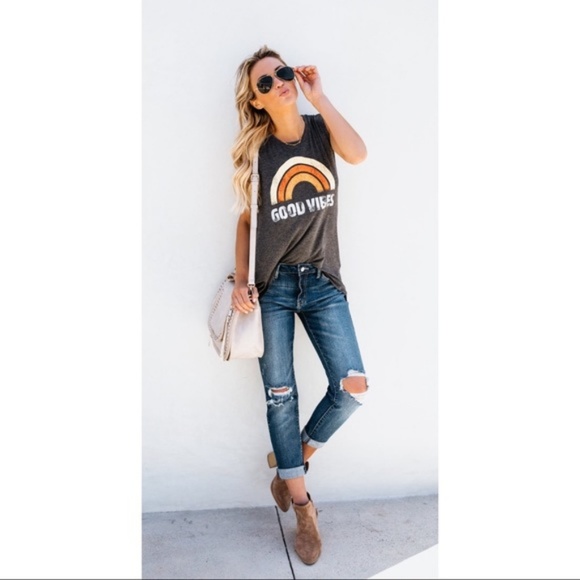 🌟HP🌟VSCO Girl "Good Vibes" Tank - Picture 3 of 6